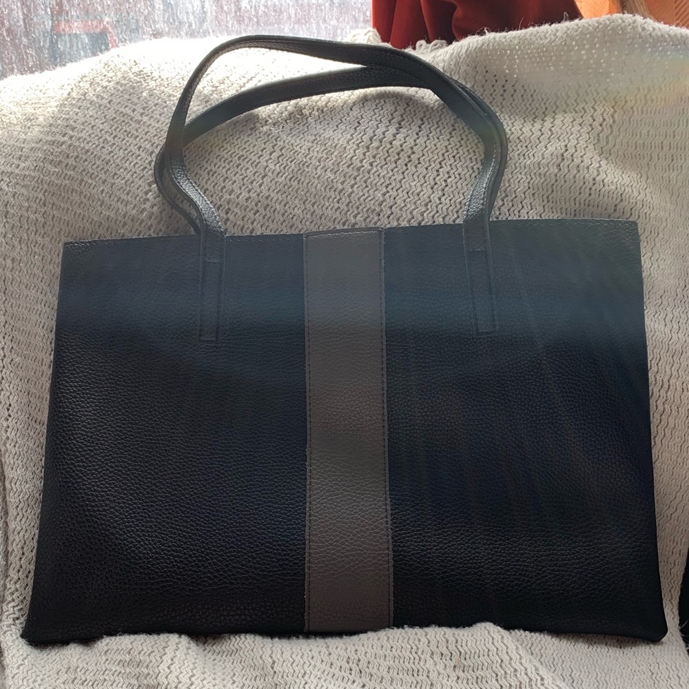 Vince Camuto skinny tote NWOT